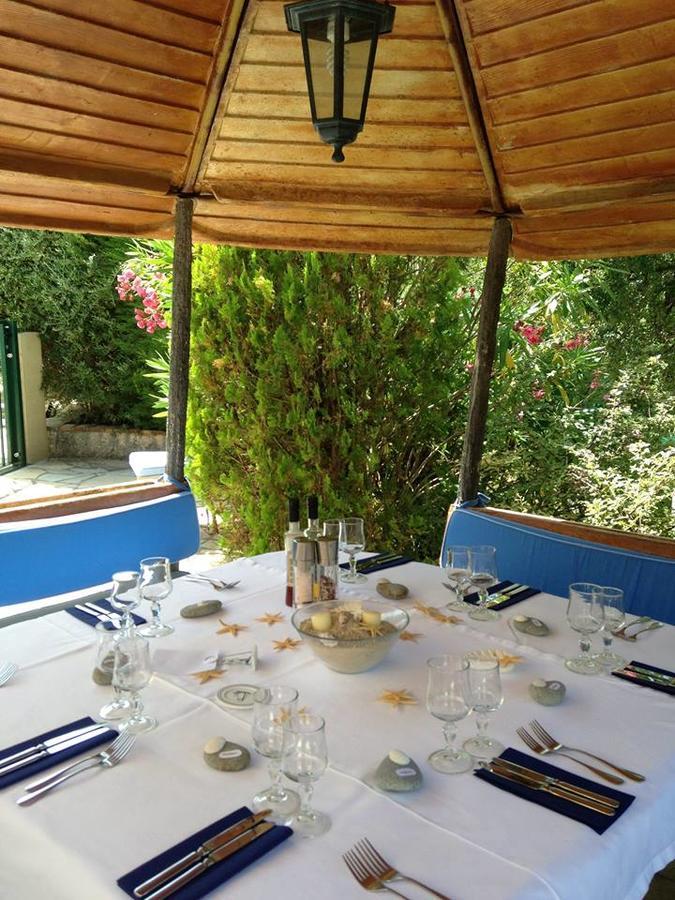 L'Estirado Des Adrets Hotell Les Adrets-de-l'Estérel Exteriör bild