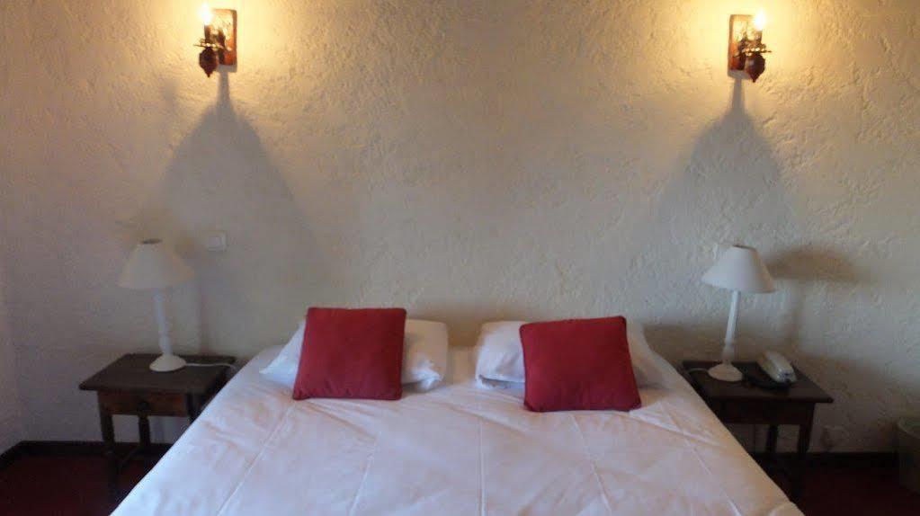 L'Estirado Des Adrets Hotell Les Adrets-de-l'Estérel Exteriör bild